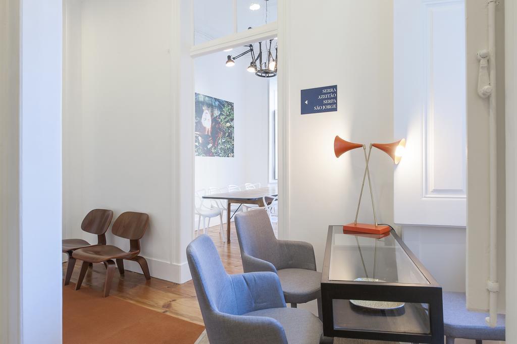 Lisbon Cheese & Wine Suites Bagian luar foto