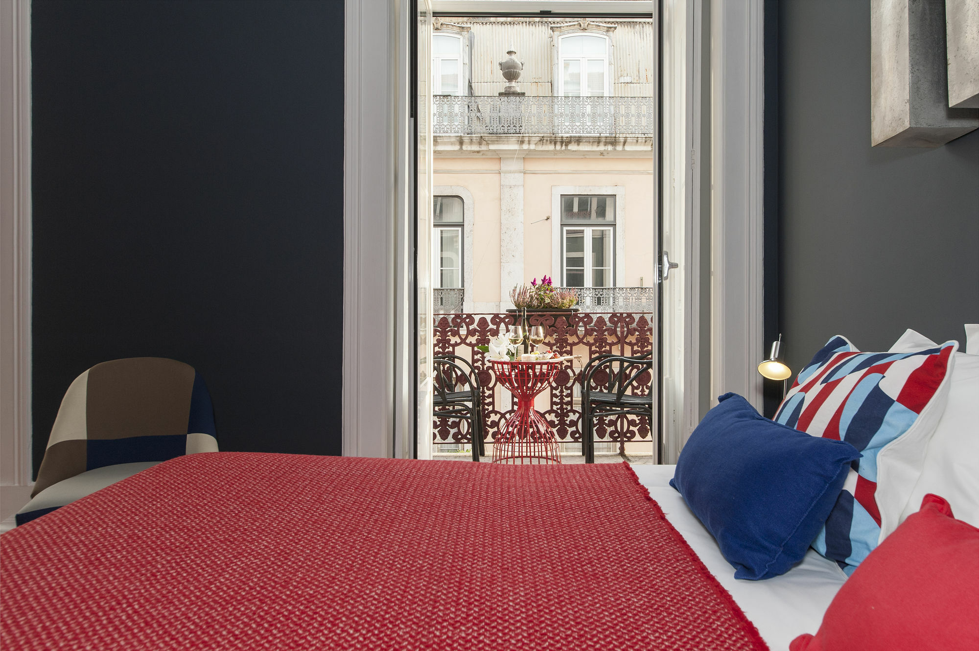 Lisbon Cheese & Wine Suites Bagian luar foto